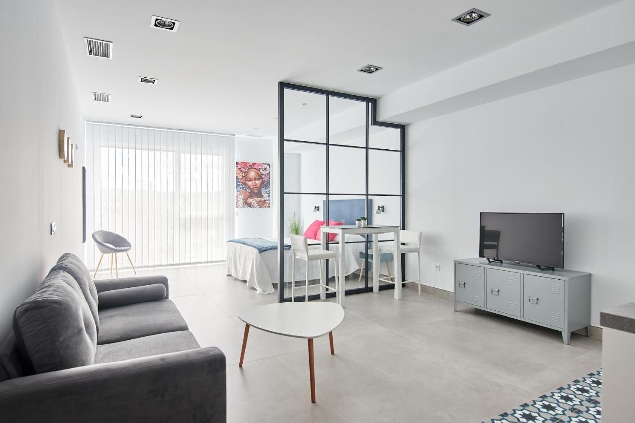 9 Nidos Centrica Suites - Nuevo Plasencia Ngoại thất bức ảnh