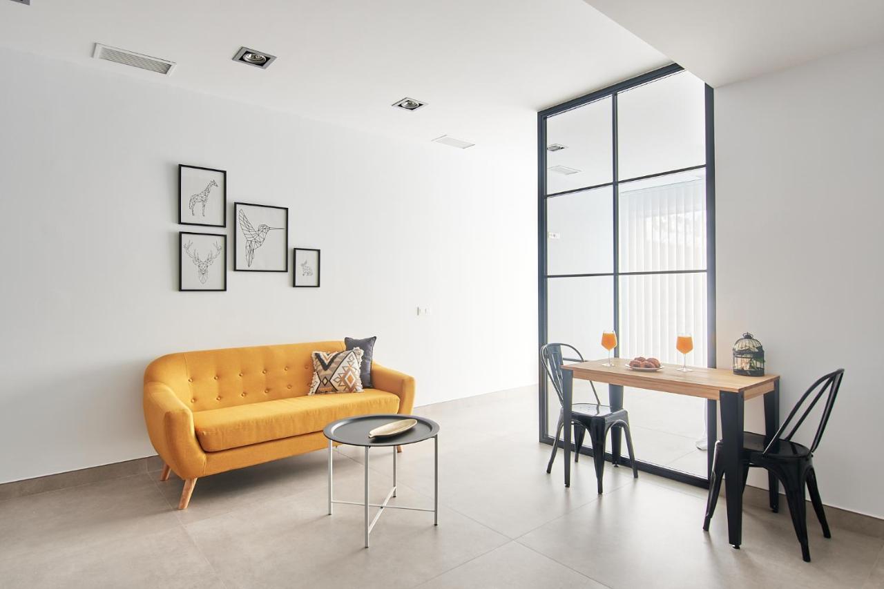 9 Nidos Centrica Suites - Nuevo Plasencia Ngoại thất bức ảnh