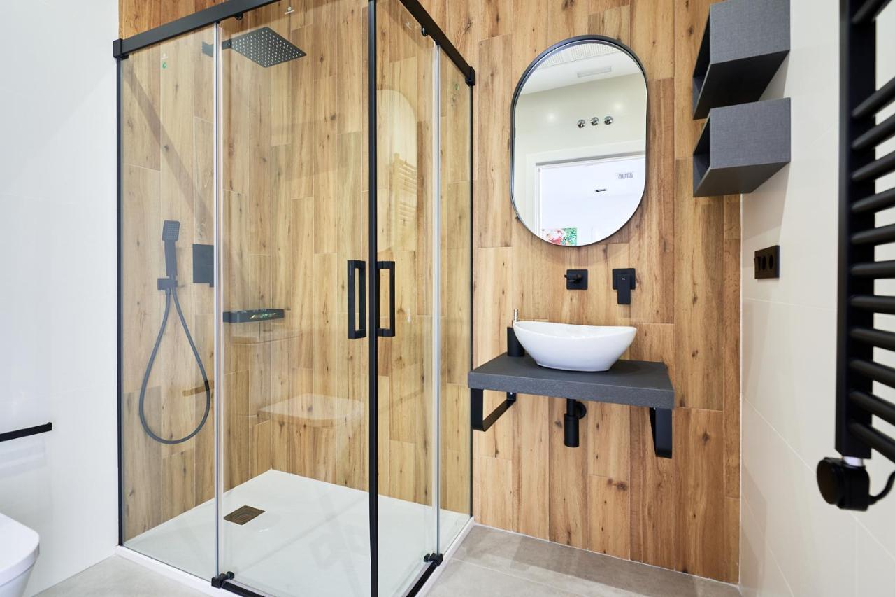 9 Nidos Centrica Suites - Nuevo Plasencia Ngoại thất bức ảnh