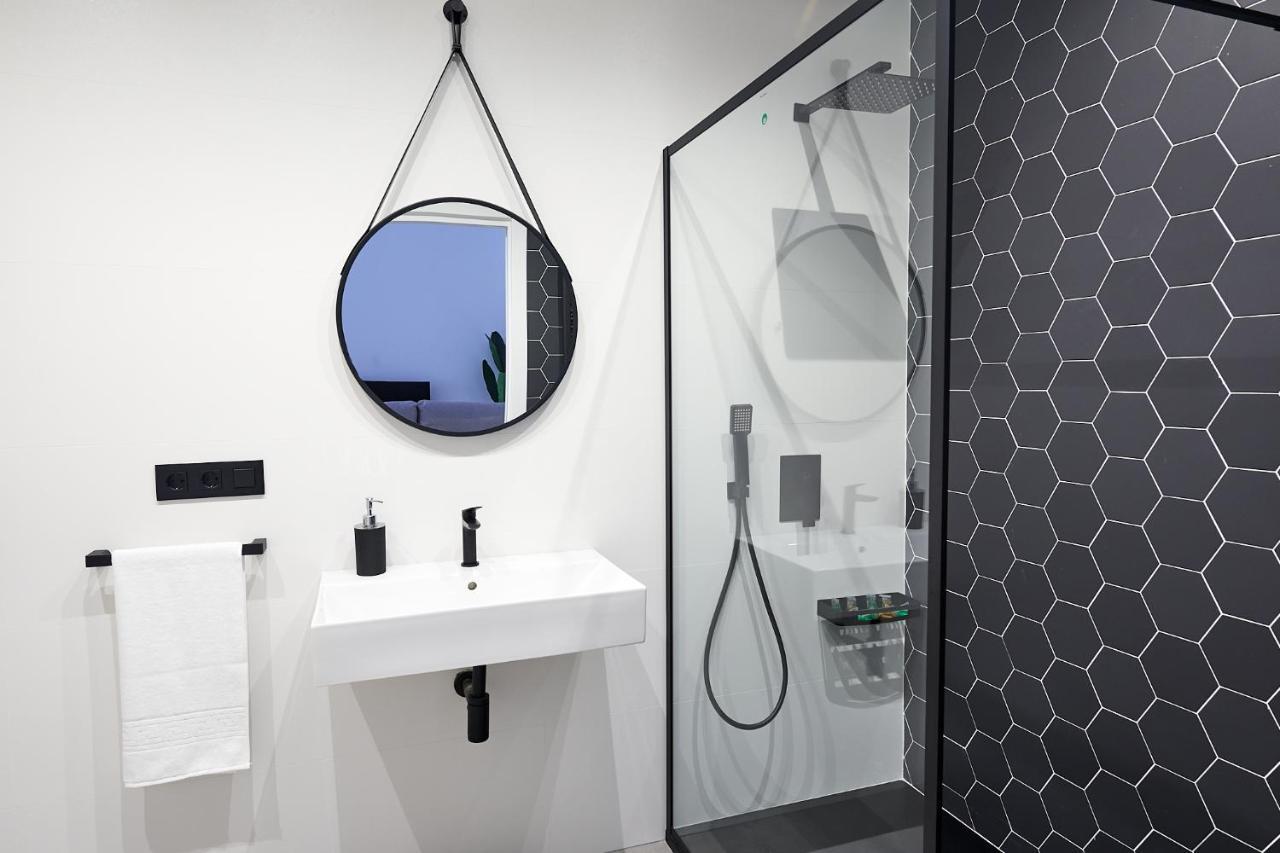 9 Nidos Centrica Suites - Nuevo Plasencia Ngoại thất bức ảnh